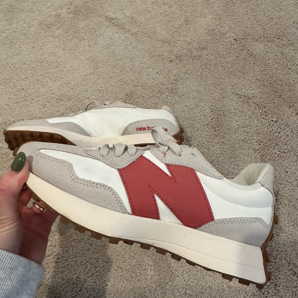 New Balance Women’s Sneakers 8.5 - Like New